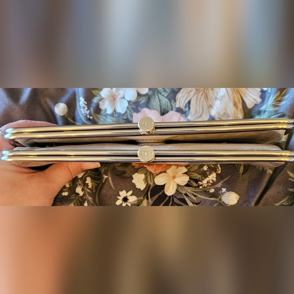 HOBO Lauren Wallet - Lt. Gray - Picture 2 of 8